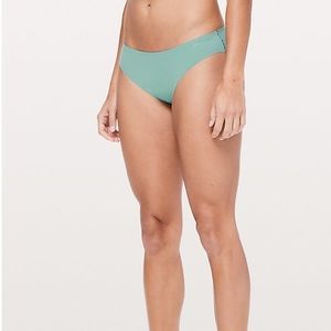 [ lululemon ] not so there bikini *FIRM PRICE*